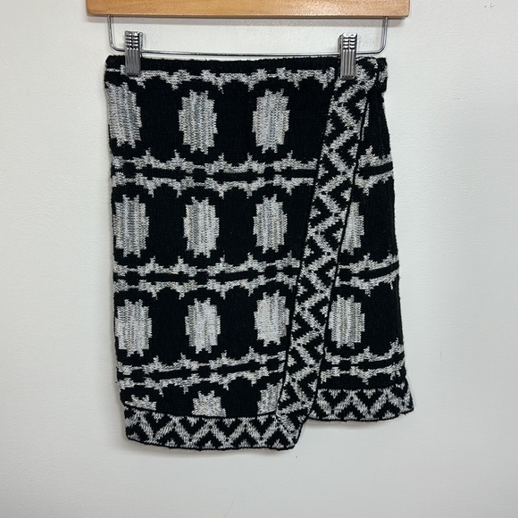 Free People Wrapped In You Blanket Skirt  Medium - Picture 4 of 7